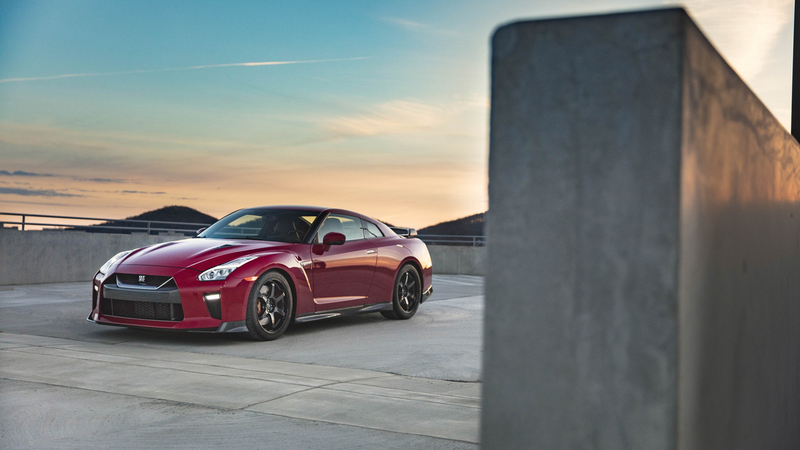 Illustration for article titled The 2017 Nissan GT-R Track Edition Is Somehow Still A Great Deal At $128,000